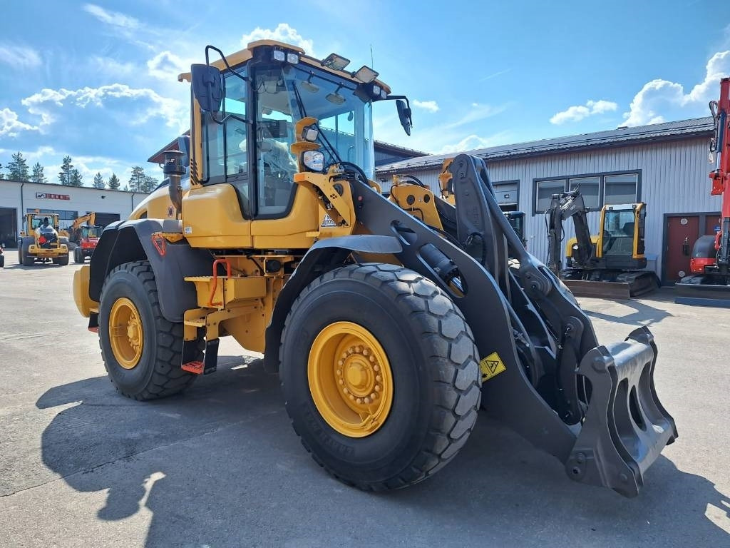 Volvo L90H - Riteņu iekrāvējs: foto 3 Volvo L90H - Riteņu iekrāvējs: foto 3