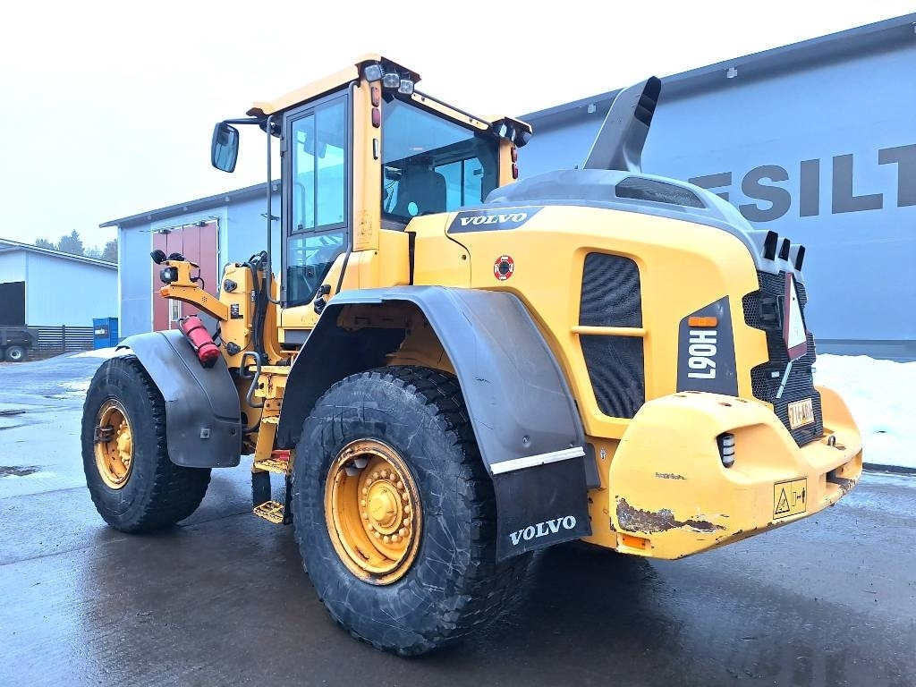 Volvo L90H VIPUOHJAUS YM. - Riteņu iekrāvējs: foto 2 Volvo L90H VIPUOHJAUS YM. - Riteņu iekrāvējs: foto 2