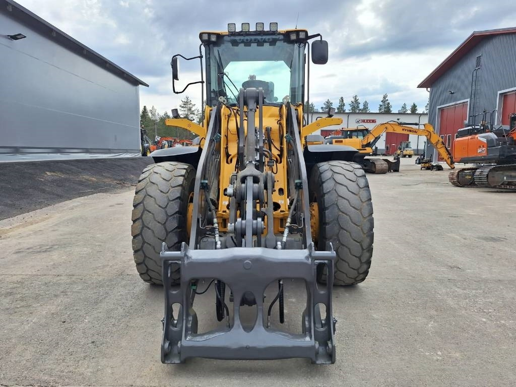 Riteņu iekrāvējs Volvo MYYTY! SOLD! L90G RASVARI, YM.: foto 7