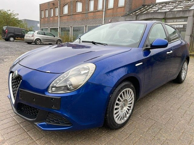 Alfa Romeo Giulietta Basis. Klima. Navi. Tempomat. - Universālis: foto 1 Alfa Romeo Giulietta Basis. Klima. Navi. Tempomat. - Universālis: foto 1