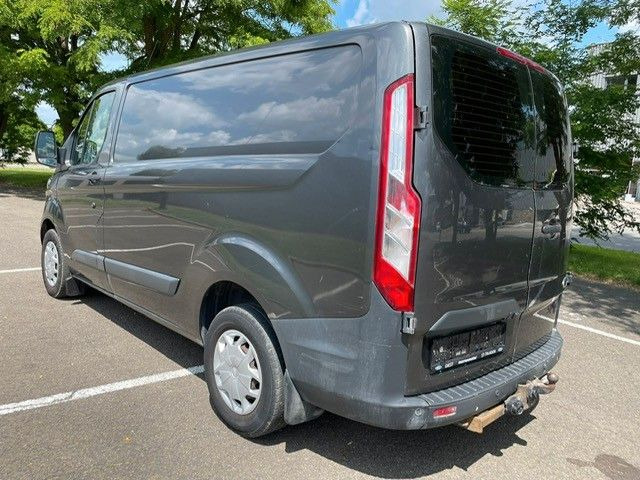 Ford Transit Custom 2.2TDCI. Klima. Navi. Kamera. CC. - Mazs furgons: foto 3 Ford Transit Custom 2.2TDCI. Klima. Navi. Kamera. CC. - Mazs furgons: foto 3