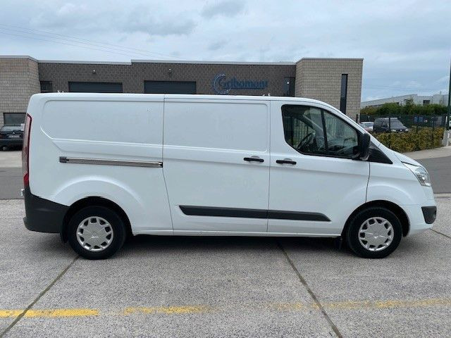 Ford Transit Custom 2.2TDCI. Klima. Tempomat. L2. - Mazs furgons: foto 2 Ford Transit Custom 2.2TDCI. Klima. Tempomat. L2. - Mazs furgons: foto 2