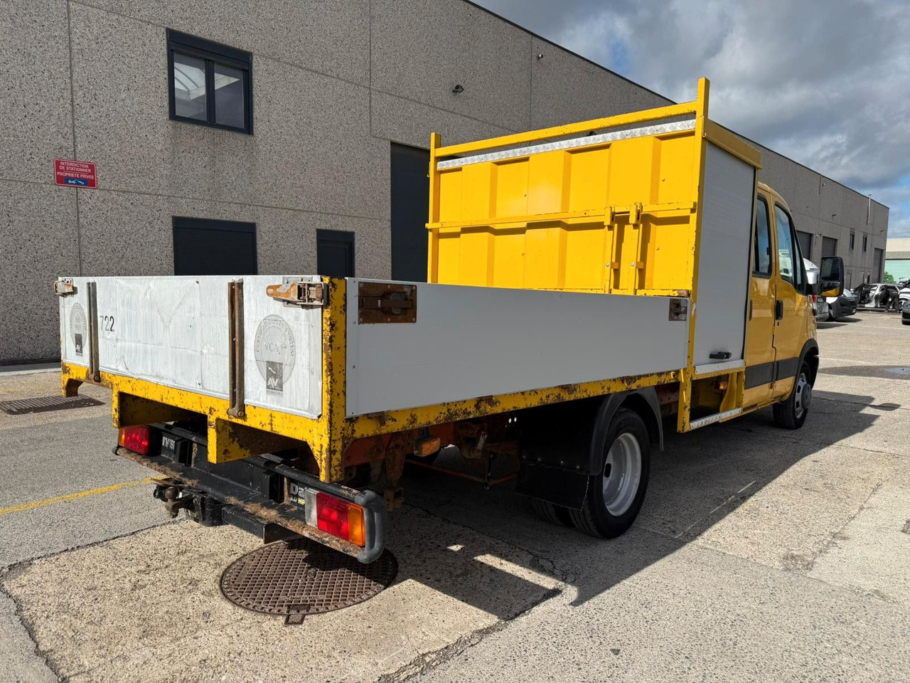 Iveco Daily 50C14. Doka 7pl. 3.0HPI. LKW 3.5t. - Automašīna ar kravas platformu, Kravas-pasažieru furgons: foto 3 Iveco Daily 50C14. Doka 7pl. 3.0HPI. LKW 3.5t. - Automašīna ar kravas platformu, Kravas-pasažieru furgons: foto 3