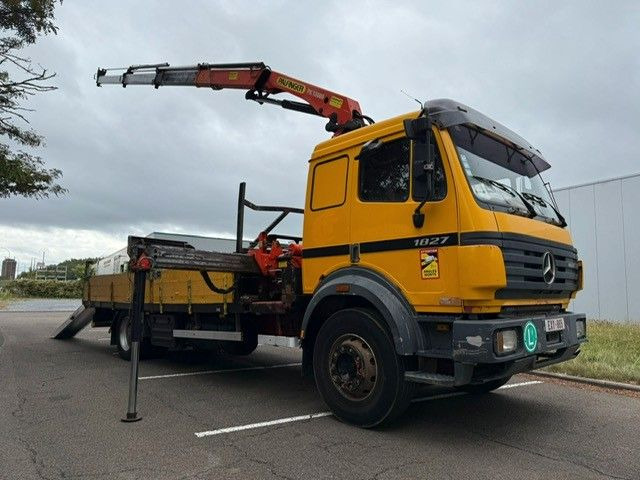 Mercedes-Benz 1827. Kran Palfinger PK13000. - Kravas auto ar manipulatoru: foto 1 Mercedes-Benz 1827. Kran Palfinger PK13000. - Kravas auto ar manipulatoru: foto 1