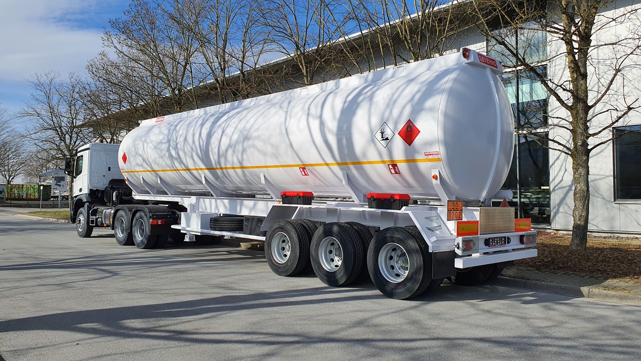 Sievering 40000 LITRE ADR FUEL TANK SEMI-TRAILER FOR MERCEDES ACTROS - Puspiekabe cisterna: foto 3 Sievering 40000 LITRE ADR FUEL TANK SEMI-TRAILER FOR MERCEDES ACTROS - Puspiekabe cisterna: foto 3