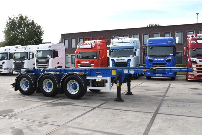 LAG O-3-CC - 20FT SWAP - ADR FL - ALCOA - BPW AXLES - DISC BRAKES - EMPTY WEIGHT 3080 KG!! - Puspiekabe noņemamā virsbūve/ Konteineru vedējs: foto 1 LAG O-3-CC - 20FT SWAP - ADR FL - ALCOA - BPW AXLES - DISC BRAKES - EMPTY WEIGHT 3080 KG!! - Puspiekabe noņemamā virsbūve/ Konteineru vedējs: foto 1