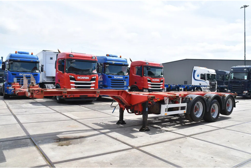 Pacton T3-010 - BPW AXLES - DRUM BRAKES - 2 LIFT AXLES - 2 x EXTENDABLE - - Puspiekabe noņemamā virsbūve/ Konteineru vedējs: foto 5 Pacton T3-010 - BPW AXLES - DRUM BRAKES - 2 LIFT AXLES - 2 x EXTENDABLE - - Puspiekabe noņemamā virsbūve/ Konteineru vedējs: foto 5