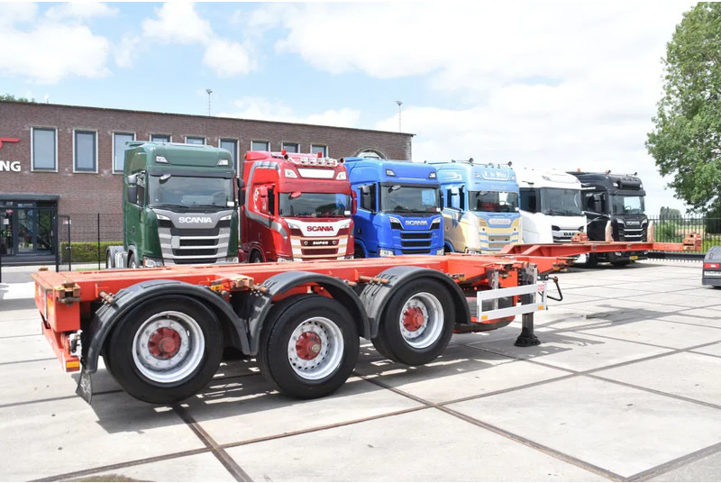 Pacton T3-010 - BPW AXLES - DRUM BRAKES - 2 LIFT AXLES - 2 x EXTENDABLE - - Puspiekabe noņemamā virsbūve/ Konteineru vedējs: foto 2 Pacton T3-010 - BPW AXLES - DRUM BRAKES - 2 LIFT AXLES - 2 x EXTENDABLE - - Puspiekabe noņemamā virsbūve/ Konteineru vedējs: foto 2