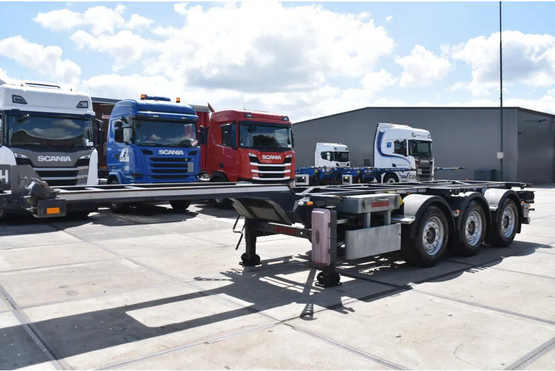 Renders HASTRAILER FCC - ALL CONNECTIONS - LIFT AXLE - 2 x EXTENDABLE - SAF AXLES - DISC BRAKES - EXCELLENT CONDITION - - Puspiekabe noņemamā virsbūve/ Konteineru vedējs: foto 5 Renders HASTRAILER FCC - ALL CONNECTIONS - LIFT AXLE - 2 x EXTENDABLE - SAF AXLES - DISC BRAKES - EXCELLENT CONDITION - - Puspiekabe noņemamā virsbūve/ Konteineru vedējs: foto 5