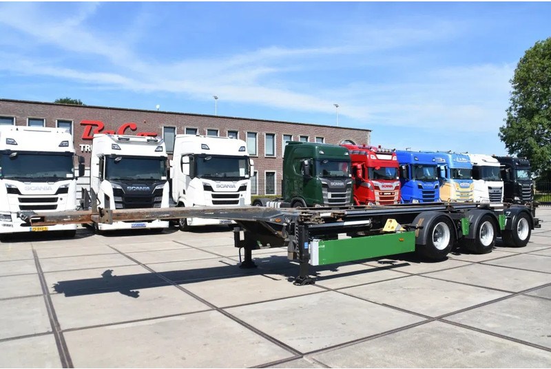 Renders ROC 16.30 - X-STEERING - LIFT AXLE - BPW AXLES - DISC BRAKES - EXTENDABLE - - Puspiekabe noņemamā virsbūve/ Konteineru vedējs: foto 5 Renders ROC 16.30 - X-STEERING - LIFT AXLE - BPW AXLES - DISC BRAKES - EXTENDABLE - - Puspiekabe noņemamā virsbūve/ Konteineru vedējs: foto 5