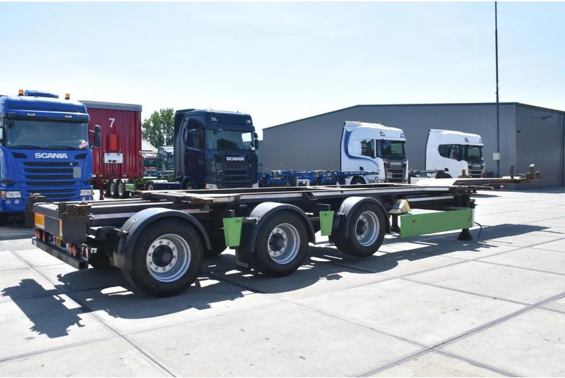 Renders ROC 16.30 - X-STEERING - LIFT AXLE - BPW AXLES - DISC BRAKES - EXTENDABLE - - Puspiekabe noņemamā virsbūve/ Konteineru vedējs: foto 2 Renders ROC 16.30 - X-STEERING - LIFT AXLE - BPW AXLES - DISC BRAKES - EXTENDABLE - - Puspiekabe noņemamā virsbūve/ Konteineru vedējs: foto 2