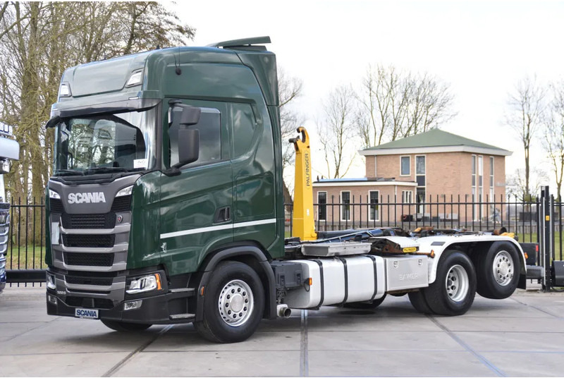 Scania S500 NGS 6x2*4 - HOOKLIFT SYSTEM - RETARDER - PARK. AIRCO - WHEELBASE: 475 CM - PTO - GOOD CONDITION - - Pacēlājs ar āķi: foto 2 Scania S500 NGS 6x2*4 - HOOKLIFT SYSTEM - RETARDER - PARK. AIRCO - WHEELBASE: 475 CM - PTO - GOOD CONDITION - - Pacēlājs ar āķi: foto 2