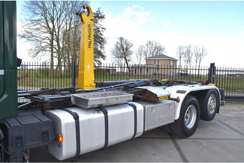 Scania S500 NGS 6x2*4 - HOOKLIFT SYSTEM - RETARDER - PARK. AIRCO - WHEELBASE: 475 CM - PTO - GOOD CONDITION - - Pacēlājs ar āķi: foto 4 Scania S500 NGS 6x2*4 - HOOKLIFT SYSTEM - RETARDER - PARK. AIRCO - WHEELBASE: 475 CM - PTO - GOOD CONDITION - - Pacēlājs ar āķi: foto 4