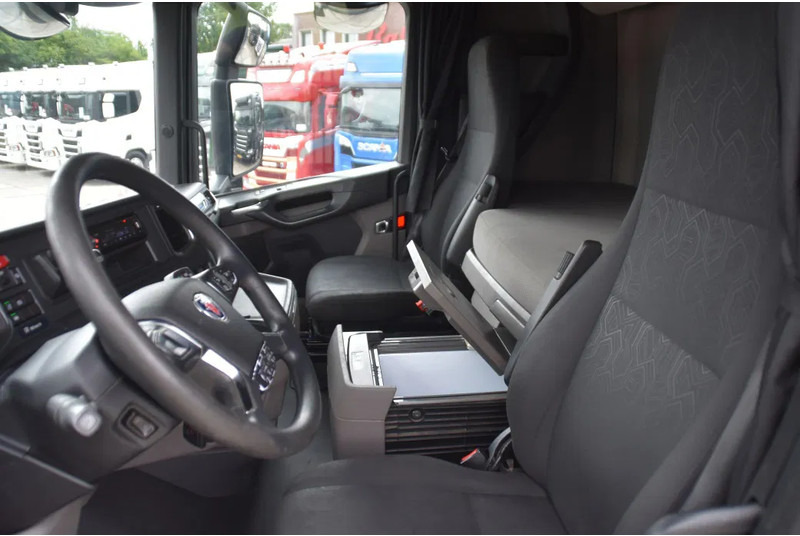 Scania S450 NGS 4x2NB - FULL AIR - RETARDER - ACC - PARK. AIRCO - 2 x FUEL TANKS - TOP CONDITION - - Vilcējs: foto 5 Scania S450 NGS 4x2NB - FULL AIR - RETARDER - ACC - PARK. AIRCO - 2 x FUEL TANKS - TOP CONDITION - - Vilcējs: foto 5