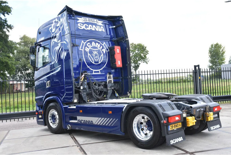 Scania S500 NGS 4x2NB - RETARDER - FULL AIR - PARK. AIRCO - LEATHER SEATS - 2 x FUEL TANKS - ALCOA'S - LED LIGHTS - - Vilcējs: foto 3 Scania S500 NGS 4x2NB - RETARDER - FULL AIR - PARK. AIRCO - LEATHER SEATS - 2 x FUEL TANKS - ALCOA'S - LED LIGHTS - - Vilcējs: foto 3