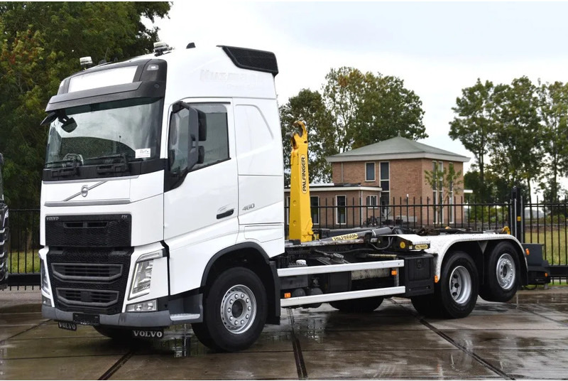Volvo FH 460 Globe 6x2*4 - HOOKLIFT - 740 TKM - PARK. AIRCO - WHEELBASE: 480 CM - TOP CONDITION - - Pacēlājs ar āķi: foto 2 Volvo FH 460 Globe 6x2*4 - HOOKLIFT - 740 TKM - PARK. AIRCO - WHEELBASE: 480 CM - TOP CONDITION - - Pacēlājs ar āķi: foto 2