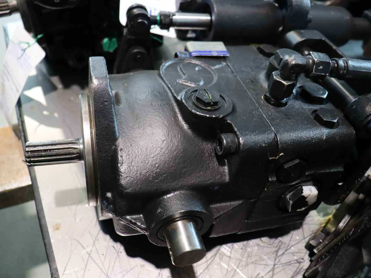 DANFOSS / SAUER SPV1/038-L5Z-PE089-01 - Hidrauliskais sūknis - Celtniecības tehnika: foto 1 DANFOSS / SAUER SPV1/038-L5Z-PE089-01 - Hidrauliskais sūknis - Celtniecības tehnika: foto 1