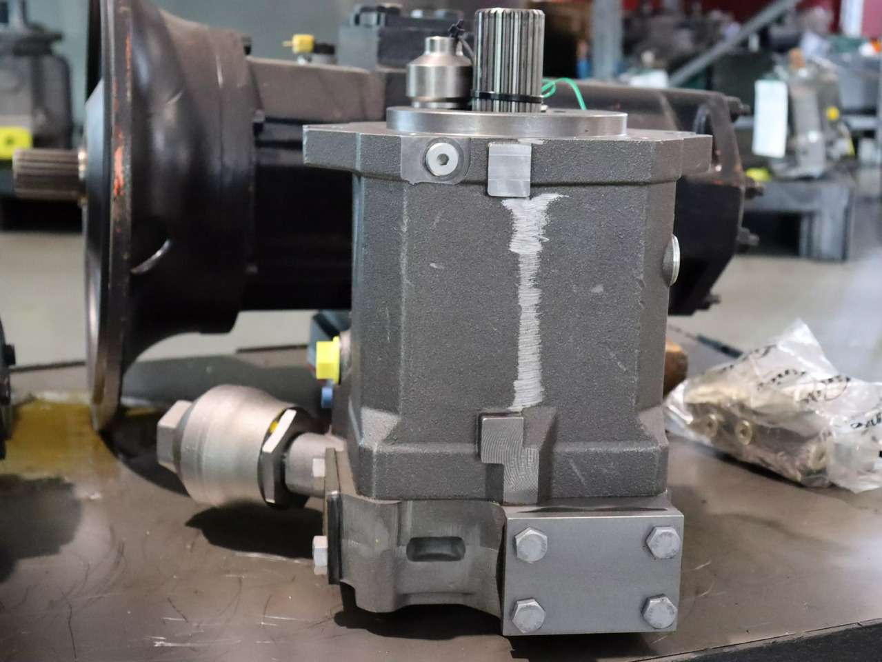 Linde HPR02 A2 135 R LP00 0 0 0 S - Hidrauliskais sūknis - Iekraušanas tehnika: foto 3 Linde HPR02 A2 135 R LP00 0 0 0 S - Hidrauliskais sūknis - Iekraušanas tehnika: foto 3