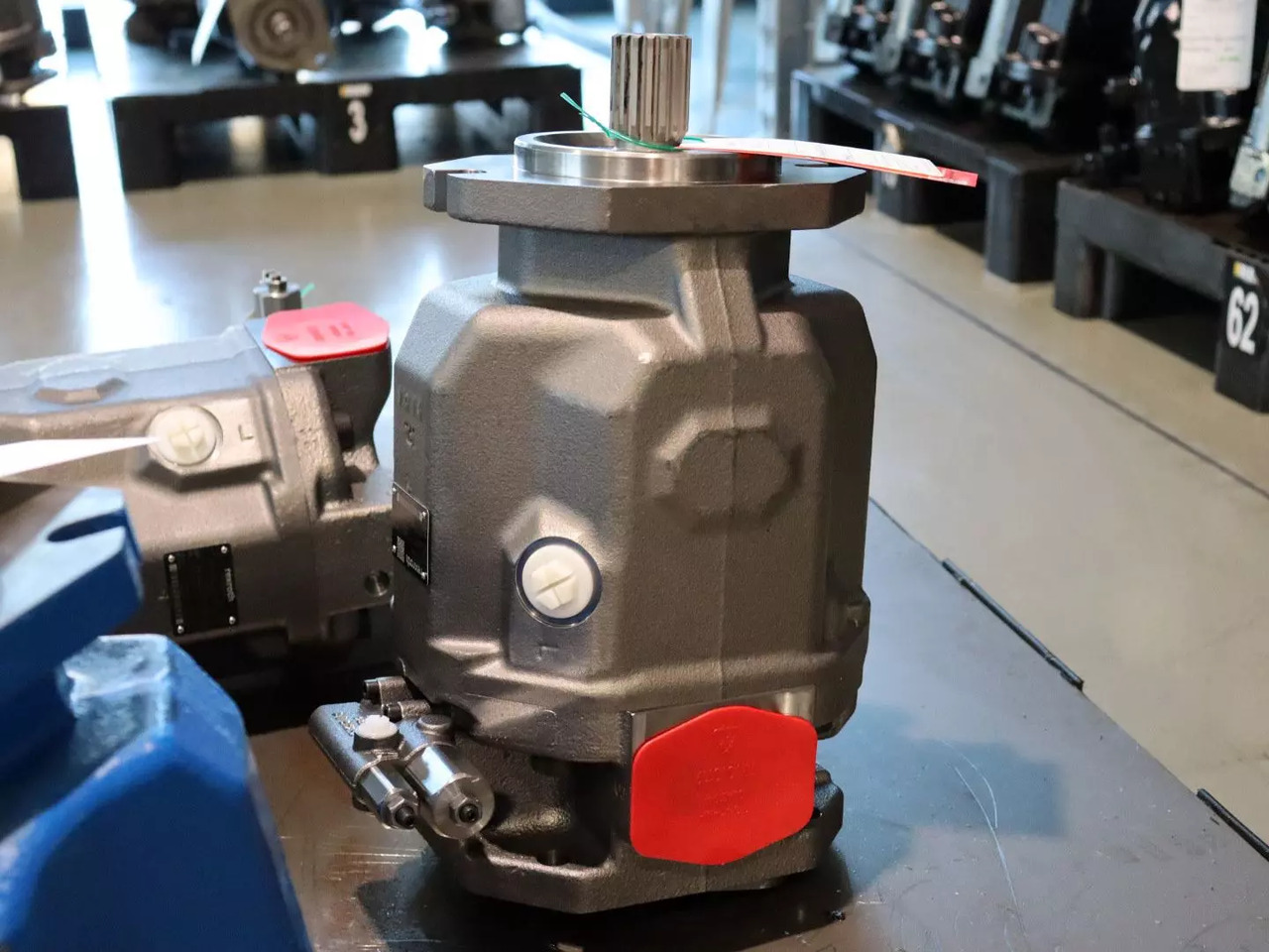 REXROTH A10VO100DFR/31R-VSC62K68 - Hidrauliskais sūknis - Celtniecības tehnika: foto 1 REXROTH A10VO100DFR/31R-VSC62K68 - Hidrauliskais sūknis - Celtniecības tehnika: foto 1