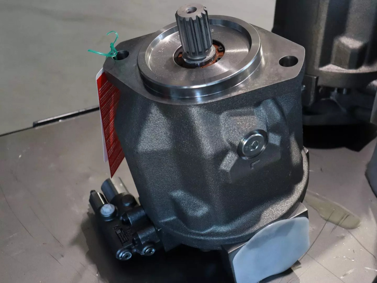 REXROTH A10VO71DFR/31L-VSC92N00 - Hidrauliskais sūknis - Celtniecības tehnika: foto 2 REXROTH A10VO71DFR/31L-VSC92N00 - Hidrauliskais sūknis - Celtniecības tehnika: foto 2