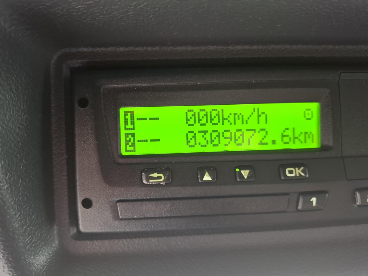 SCANIA SCANIA P250 Fourgon Hayon - Šasija kravas automašīna: foto 5 SCANIA SCANIA P250 Fourgon Hayon - Šasija kravas automašīna: foto 5