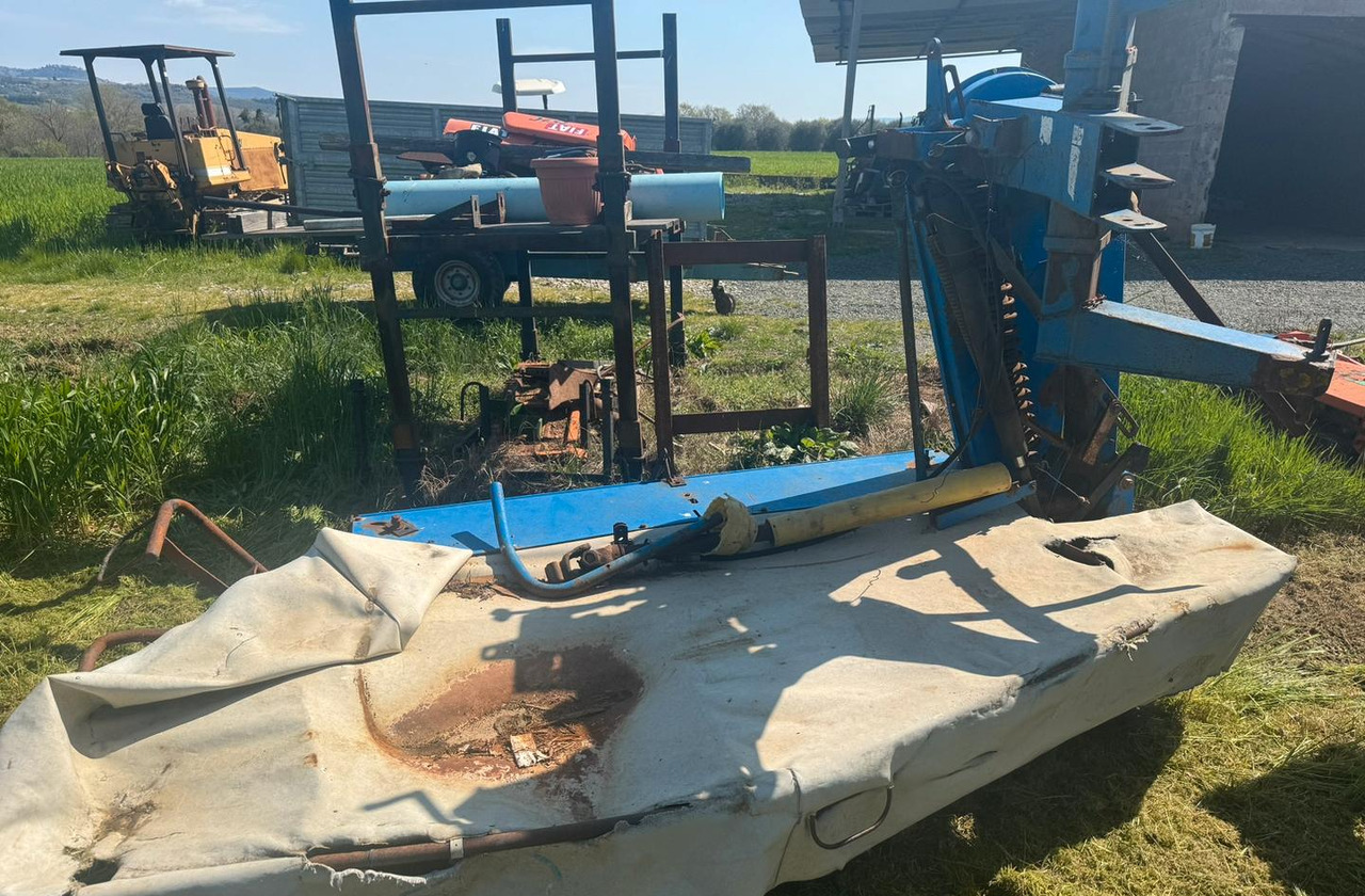 Falciacondizinatrice - Pļāvējs: foto 2 Falciacondizinatrice - Pļāvējs: foto 2