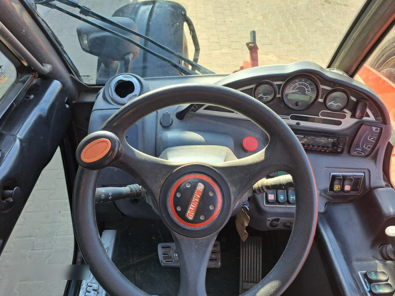 Teleskopiskais iekrāvējs Manitou MLT735 120ps: foto 17