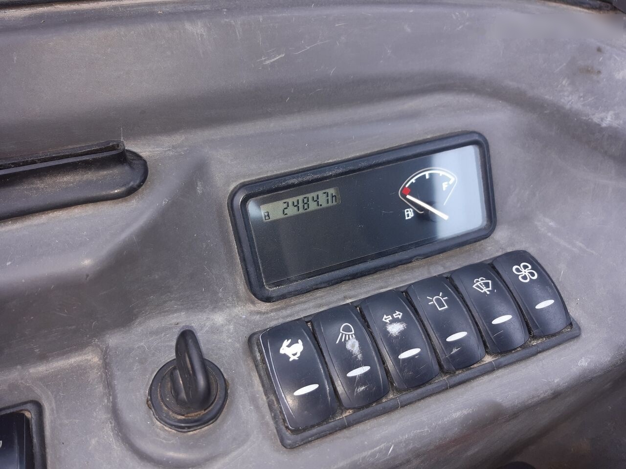 Mini-ekskavators Volvo EC18D: foto 6