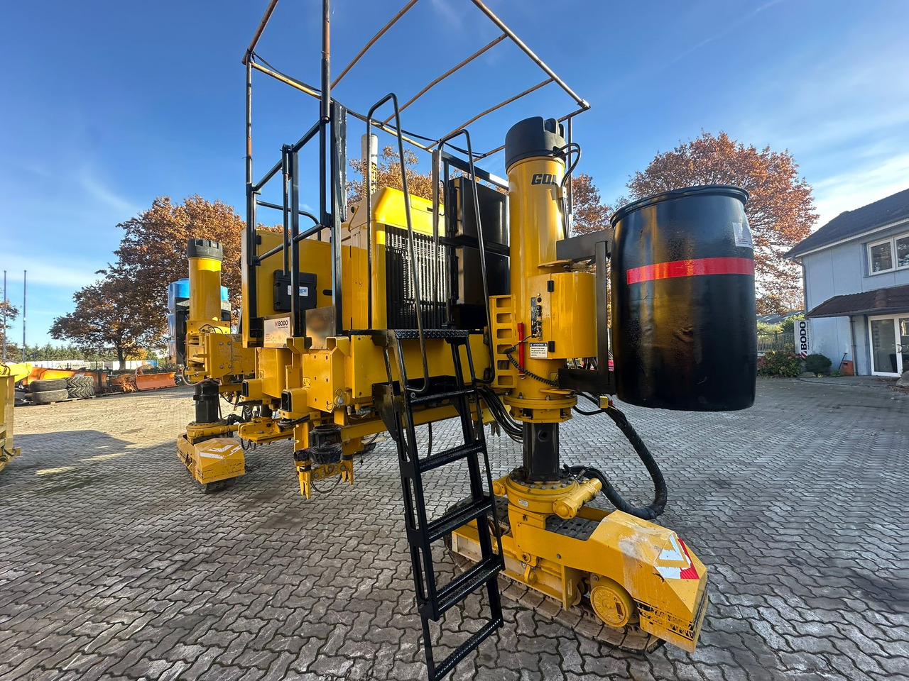 GOMACO 3300 - Betona ieklājējs: foto 1 GOMACO 3300 - Betona ieklājējs: foto 1