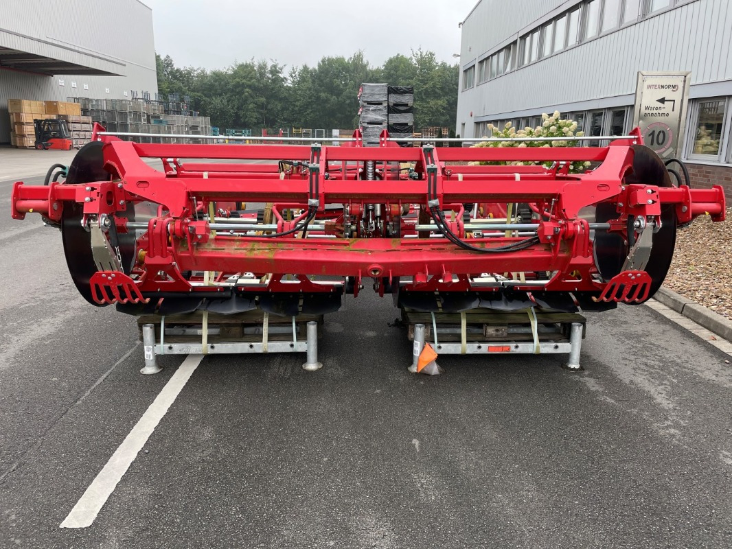 Grimme Intake for VARITRON 470 - row width 90 cm - Instrument/ Aprīkojums: foto 5 Grimme Intake for VARITRON 470 - row width 90 cm - Instrument/ Aprīkojums: foto 5
