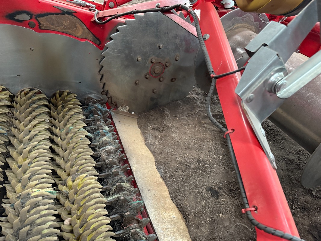 Kartupeļu kombains Grimme CS-170 RotaPower XL: foto 6 Kartupeļu kombains Grimme CS-170 RotaPower XL: foto 6