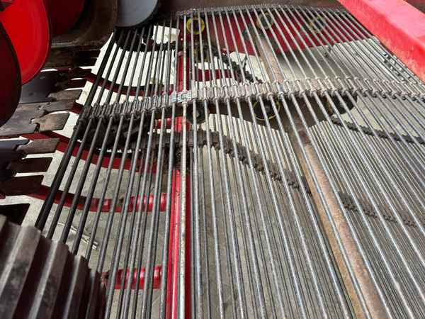 Kombains Grimme GT-170-M: foto 10 Kombains Grimme GT-170-M: foto 10