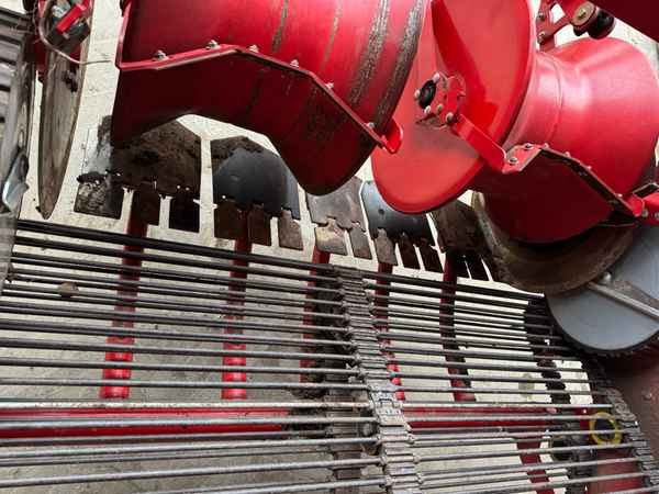 Kombains Grimme GT-170-M: foto 15 Kombains Grimme GT-170-M: foto 15