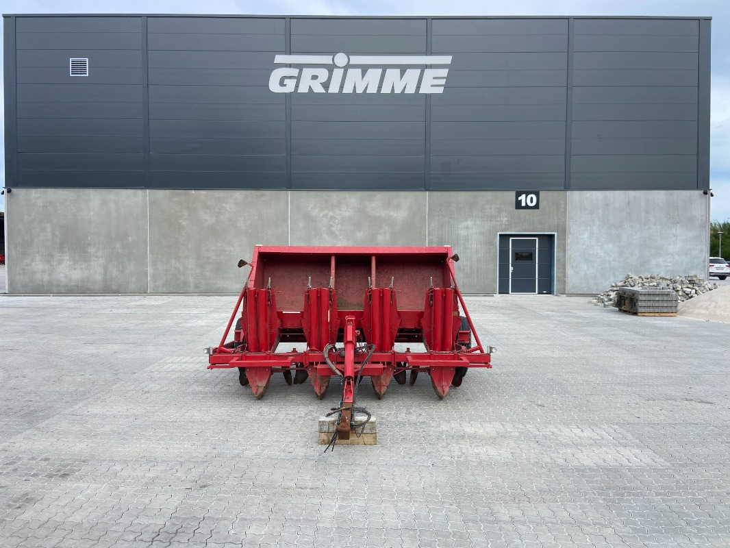 Kverneland UN-1350 - Kombains: foto 1 Kverneland UN-1350 - Kombains: foto 1