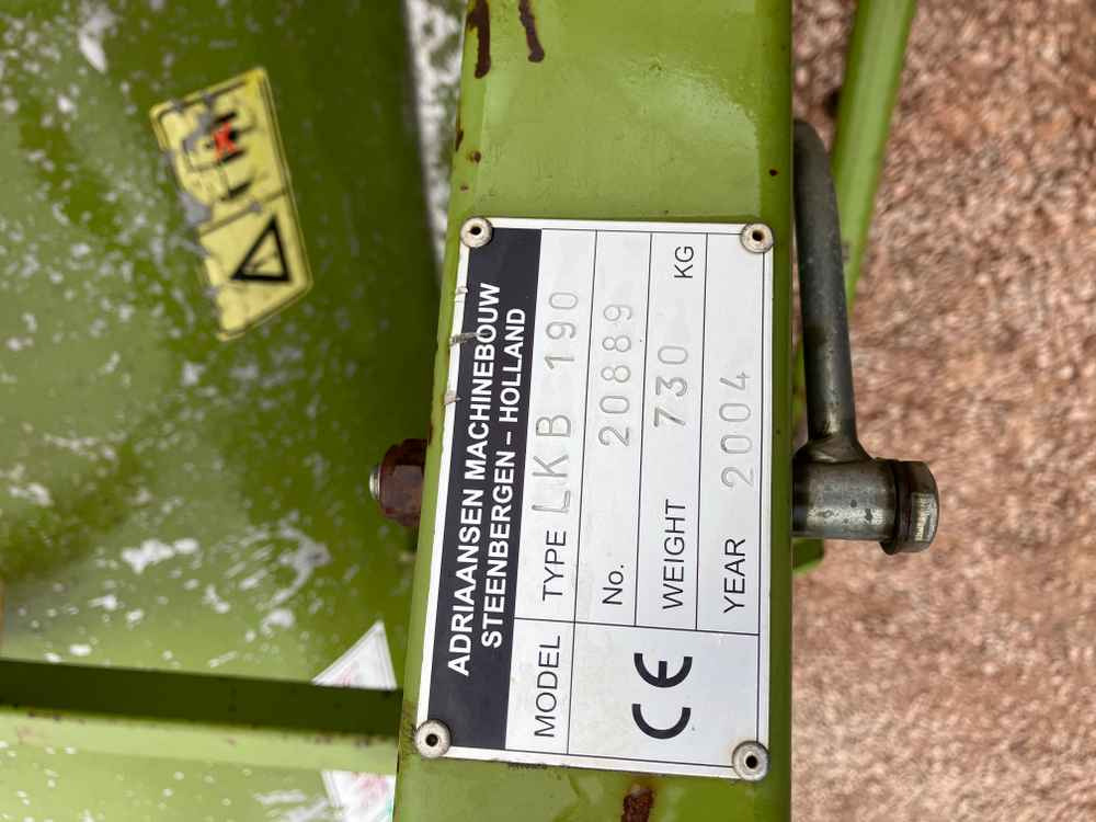 Baselier Baselier LKB 190 2 Row Front Mounted Potato Topper - Kombains: foto 2 Baselier Baselier LKB 190 2 Row Front Mounted Potato Topper - Kombains: foto 2