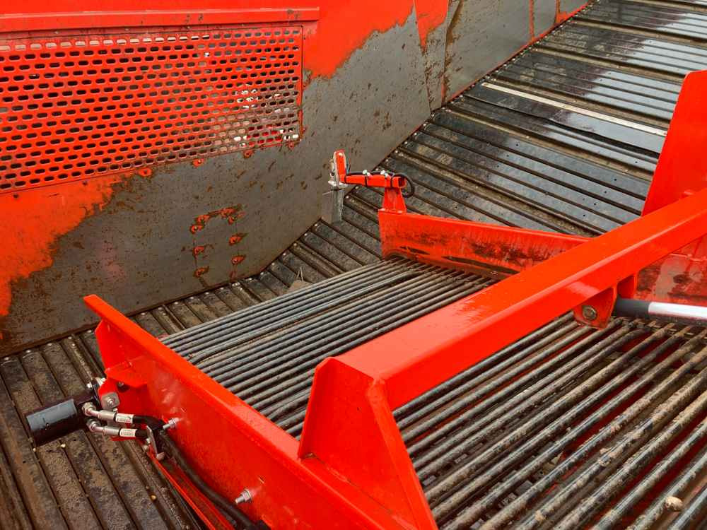 Dewulf DeWulf, RA3060, 2 Row, Self-Propelled Potato Harvester - Kombains: foto 5 Dewulf DeWulf, RA3060, 2 Row, Self-Propelled Potato Harvester - Kombains: foto 5