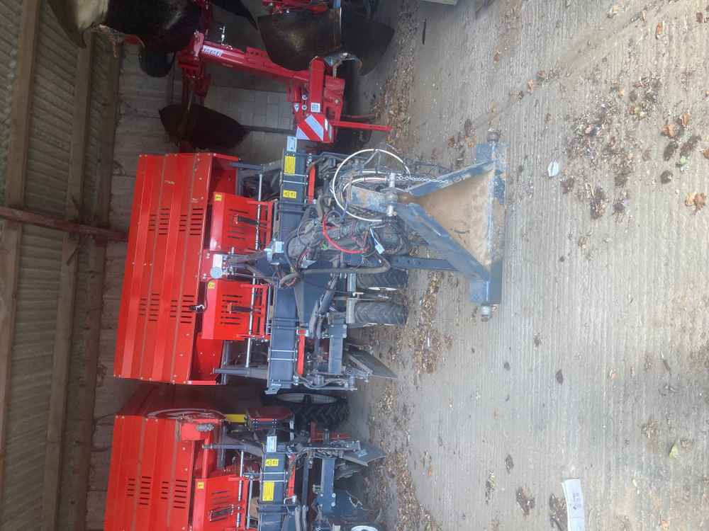 Dewulf Dewulf MS 2000, B.V S1A, 2 Row Potato Belt Planter - Kombains: foto 5 Dewulf Dewulf MS 2000, B.V S1A, 2 Row Potato Belt Planter - Kombains: foto 5