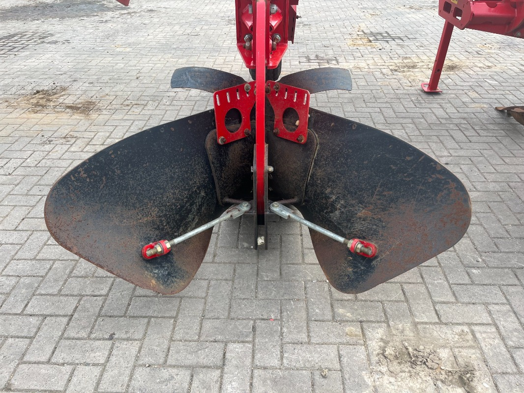 Grimme Grimme, BF 600, Triple Bed Ridger/Bedformer - Kombainu papildaprīkojums: foto 2 Grimme Grimme, BF 600, Triple Bed Ridger/Bedformer - Kombainu papildaprīkojums: foto 2