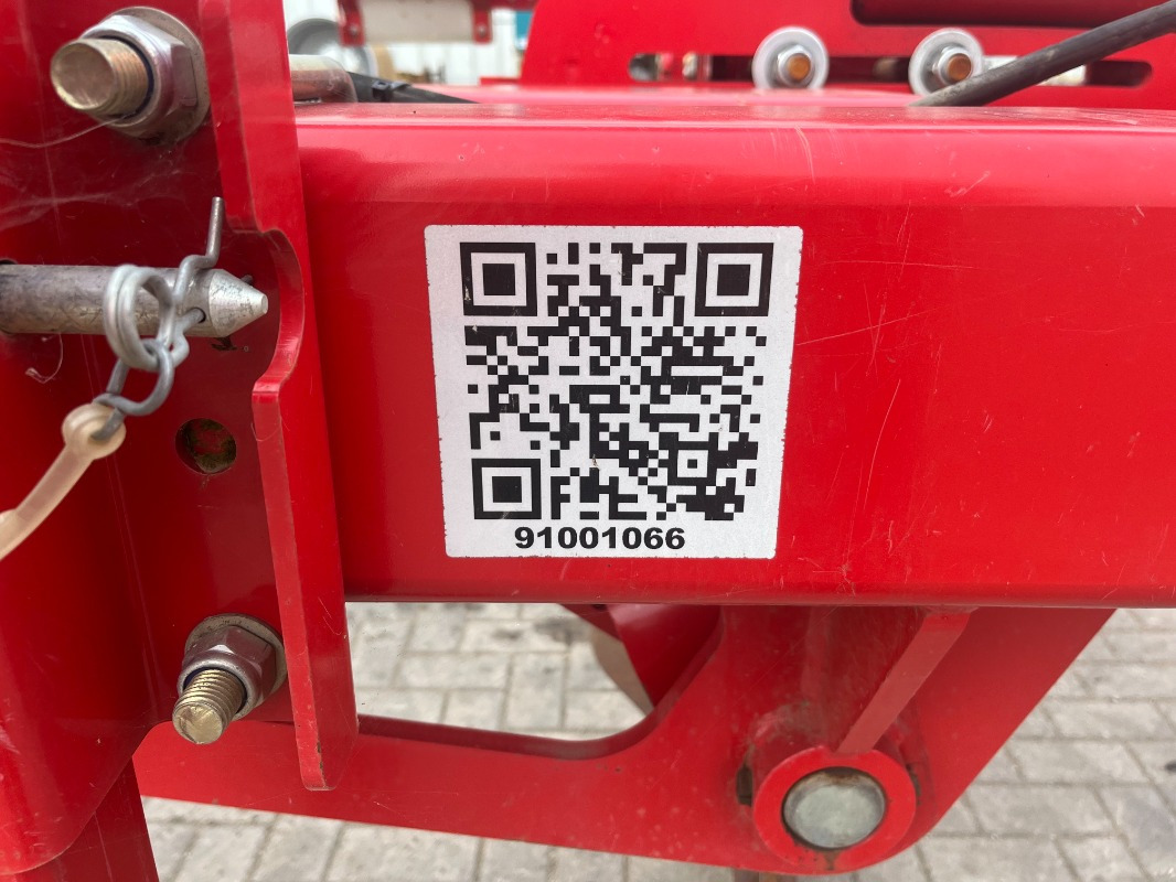 Grimme Grimme, BF 600, Triple Bed Ridger/Bedformer - Kombainu papildaprīkojums: foto 5 Grimme Grimme, BF 600, Triple Bed Ridger/Bedformer - Kombainu papildaprīkojums: foto 5