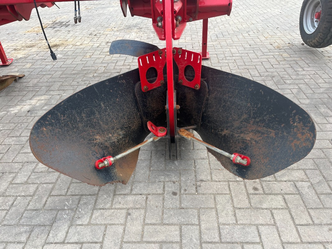 Grimme Grimme, BF 600, Triple Bed Ridger/Bedformer - Kombainu papildaprīkojums: foto 4 Grimme Grimme, BF 600, Triple Bed Ridger/Bedformer - Kombainu papildaprīkojums: foto 4