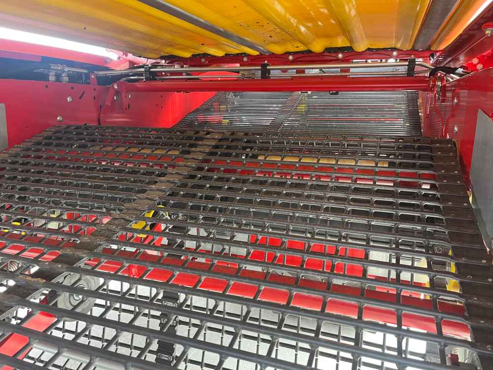 Grimme VARITRON 270 PLATINUM TT - Kombains: foto 4 Grimme VARITRON 270 PLATINUM TT - Kombains: foto 4