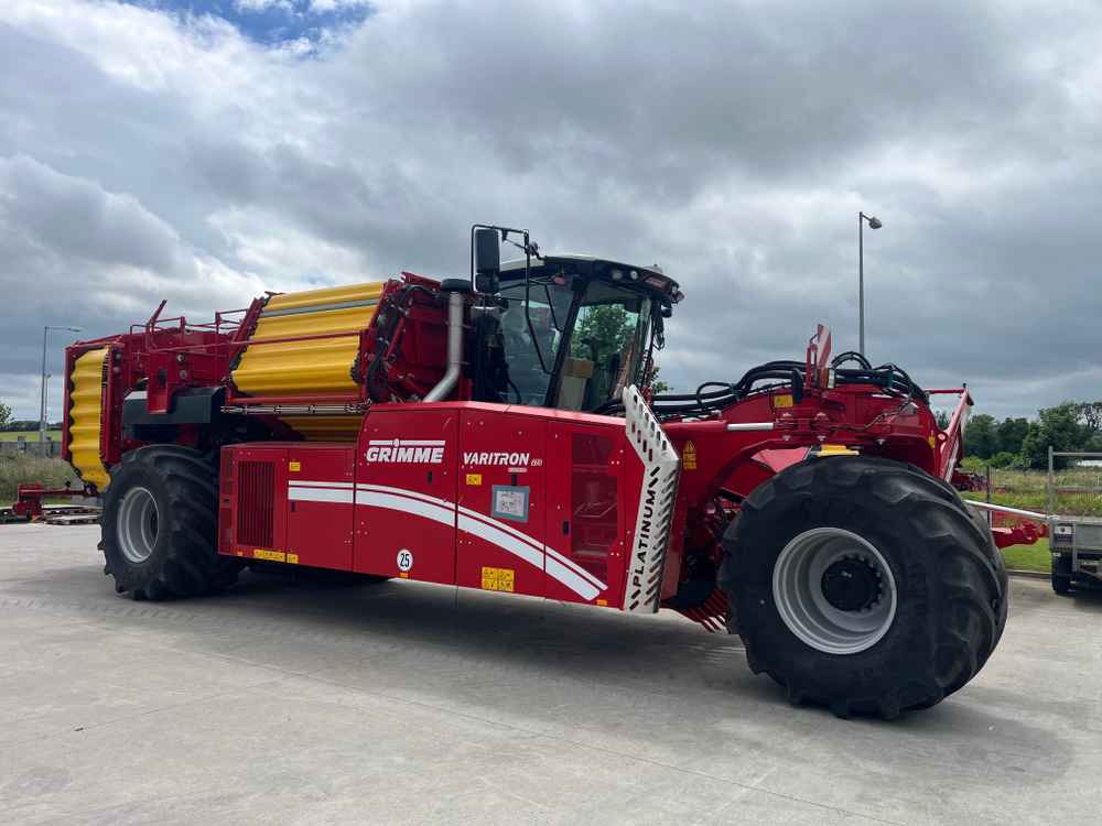 Grimme VARITRON 270 PLATINUM TT - Kombains: foto 1 Grimme VARITRON 270 PLATINUM TT - Kombains: foto 1
