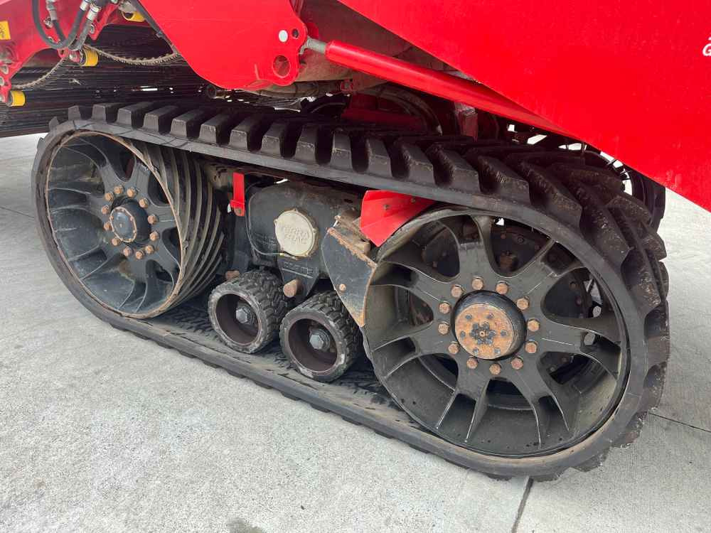 Grimme VARITRON 470 PLATINUM TT - Kombains: foto 4 Grimme VARITRON 470 PLATINUM TT - Kombains: foto 4