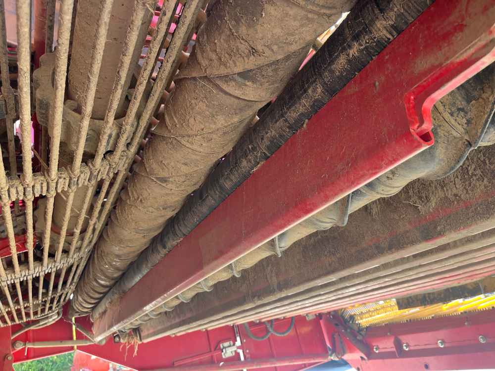 Grimme VARITRON 470 PLATINUM TT - Kombains: foto 4 Grimme VARITRON 470 PLATINUM TT - Kombains: foto 4