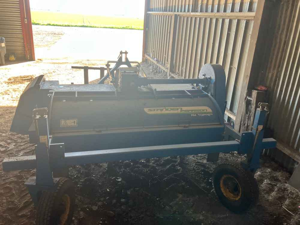 Standen Standen, FT2, 2 Row, Front Mounted, Topper - Kombains: foto 3 Standen Standen, FT2, 2 Row, Front Mounted, Topper - Kombains: foto 3