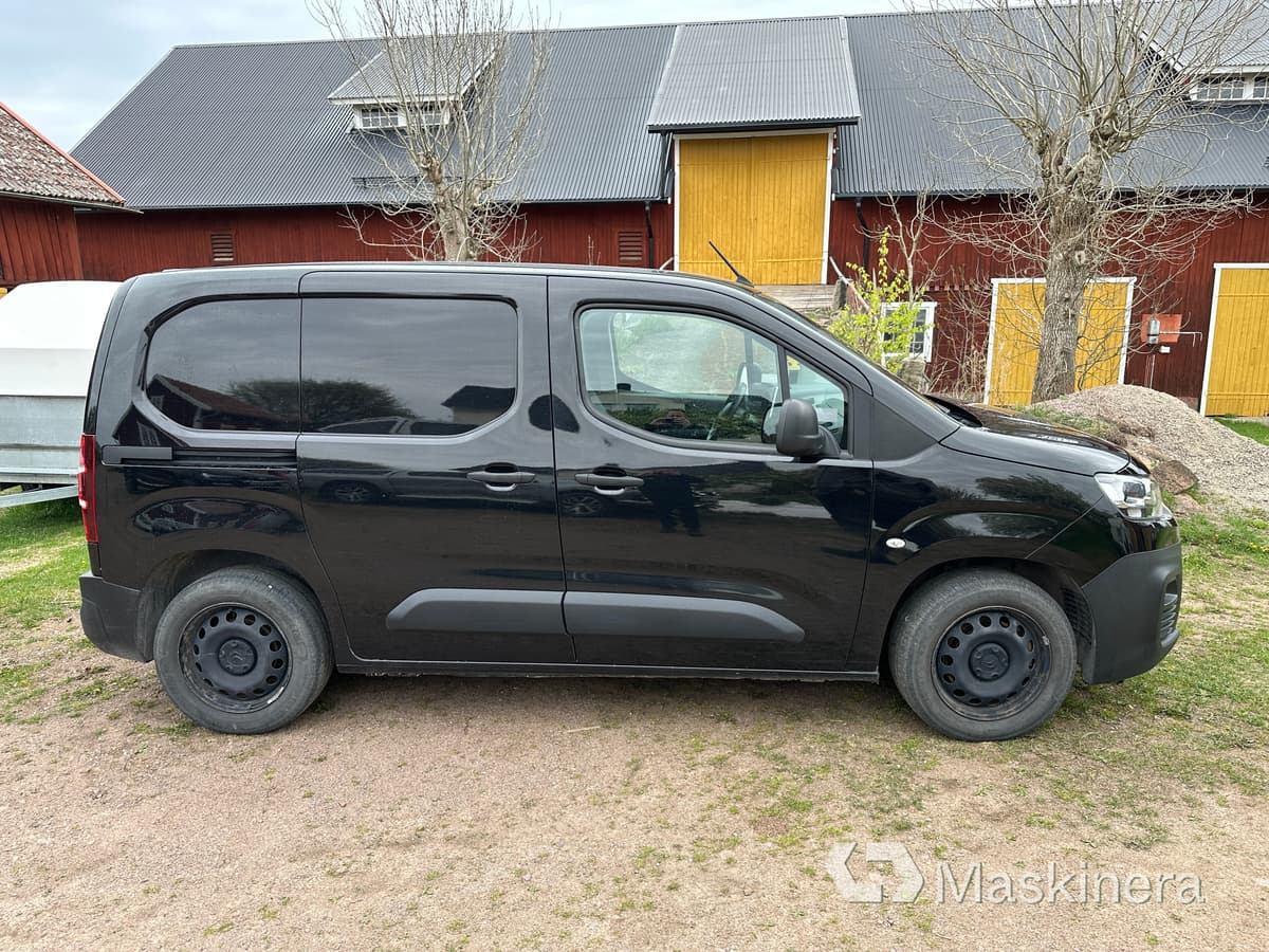 Arbetsbil Citroën Berlingo 1.2 PureTech Aut - Mazs furgons: foto 4 Arbetsbil Citroën Berlingo 1.2 PureTech Aut - Mazs furgons: foto 4