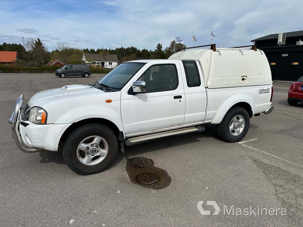 Kravas mikroautobuss Arbetsbil Nissan NP300 King Cab 2.5: foto 1