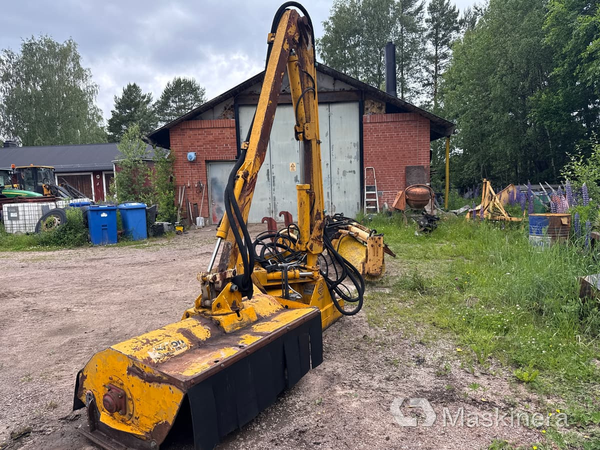 Armklippare Epoke LH 46 (rep.objekt) - Smalcinātājs ar sānu nobīdi: foto 3 Armklippare Epoke LH 46 (rep.objekt) - Smalcinātājs ar sānu nobīdi: foto 3