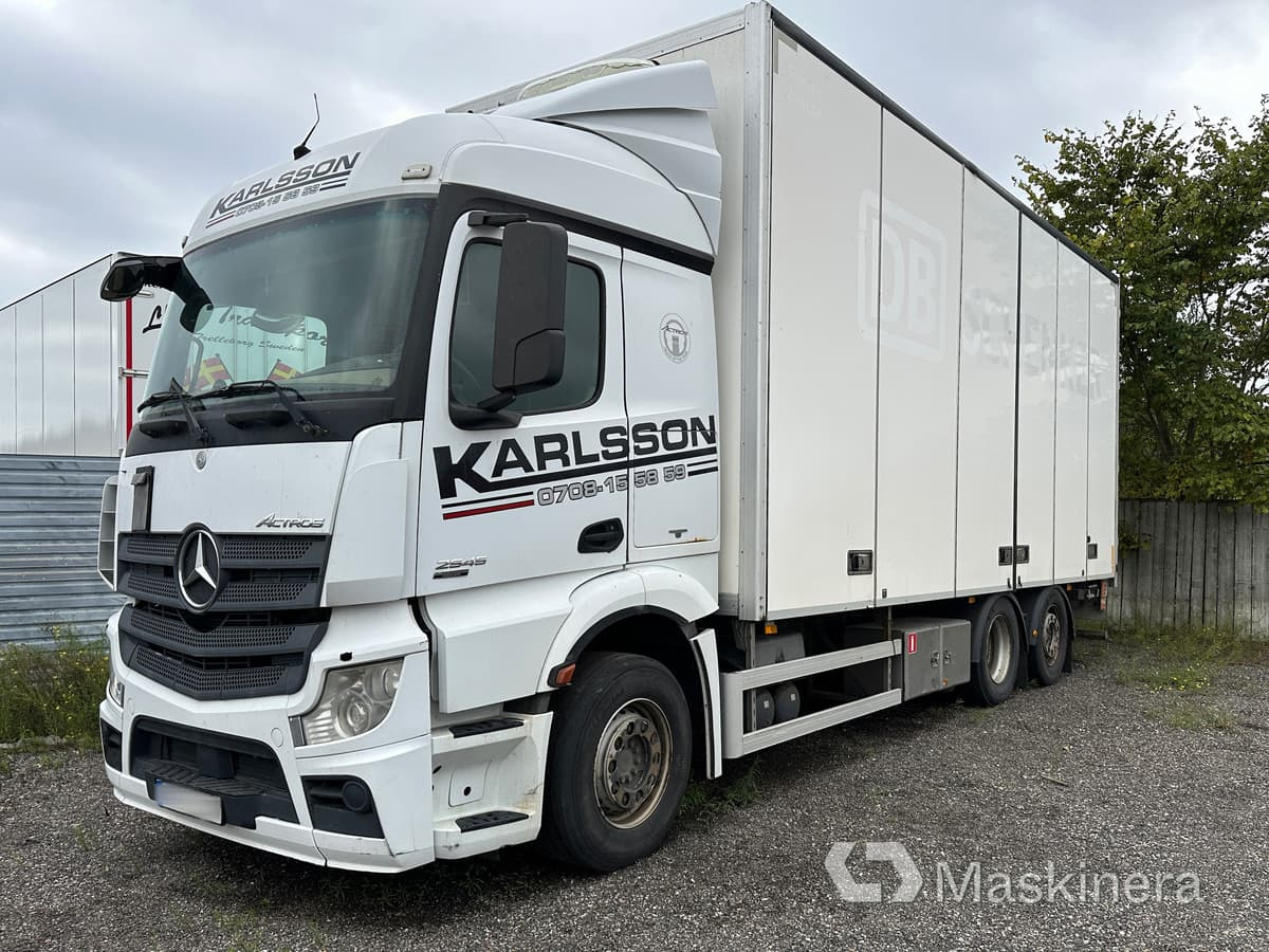 Lastbil Mercedes-Benz Actros - Citas iekārtas: foto 1 Lastbil Mercedes-Benz Actros - Citas iekārtas: foto 1