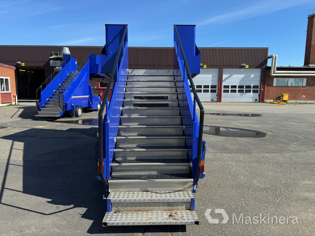 Ford Transit TFGBHL 130 Trappbil Ford Transit TFGBHL - Kravas mikroautobuss: foto 4 Ford Transit TFGBHL 130 Trappbil Ford Transit TFGBHL - Kravas mikroautobuss: foto 4